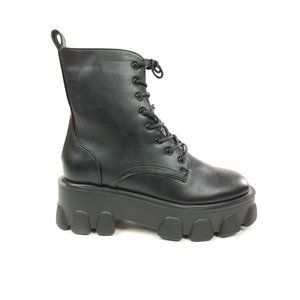 Retro Things Just Got Cleated Platform Chunky Boots Size US 6 EU 39